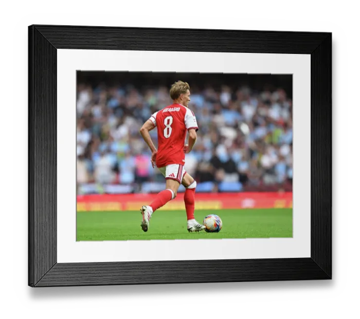 Framed Print : Arsenal v Manchester City - 2026 FA Community Shield Framed Print : Arsenal v Manchester City - 2026 FA Community Shield