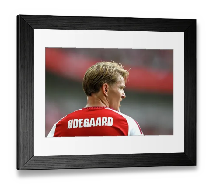 Framed Print : Arsenal v Manchester City - 2026 FA Community Shield Framed Print : Arsenal v Manchester City - 2026 FA Community Shield