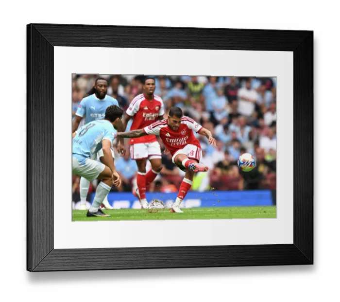 Framed Print : Arsenal v Manchester City - 2026 FA Community Shield Framed Print : Arsenal v Manchester City - 2026 FA Community Shield