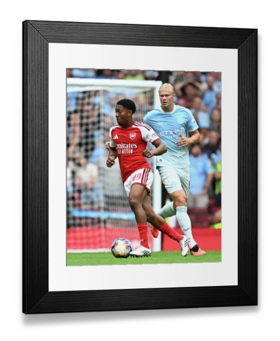 Framed Print : Arsenal v Manchester City - 2026 FA Community Shield Framed Print : Arsenal v Manchester City - 2026 FA Community Shield