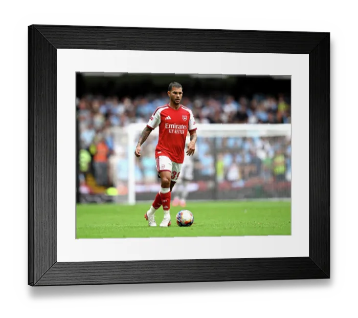 Framed Print : Arsenal v Manchester City - 2026 FA Community Shield Framed Print : Arsenal v Manchester City - 2026 FA Community Shield