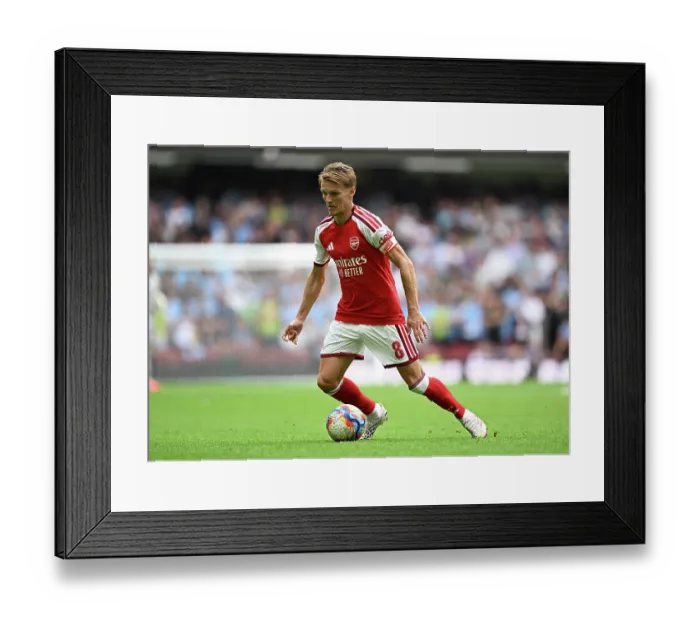 Framed Print : Arsenal v Manchester City - 2026 FA Community Shield Framed Print : Arsenal v Manchester City - 2026 FA Community Shield
