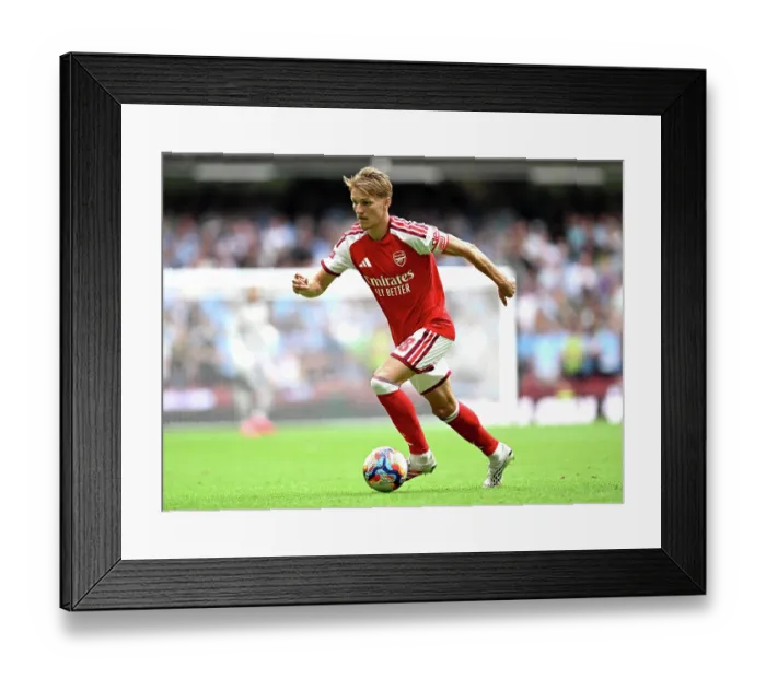 Framed Print : Arsenal v Manchester City - 2026 FA Community Shield Framed Print : Arsenal v Manchester City - 2026 FA Community Shield