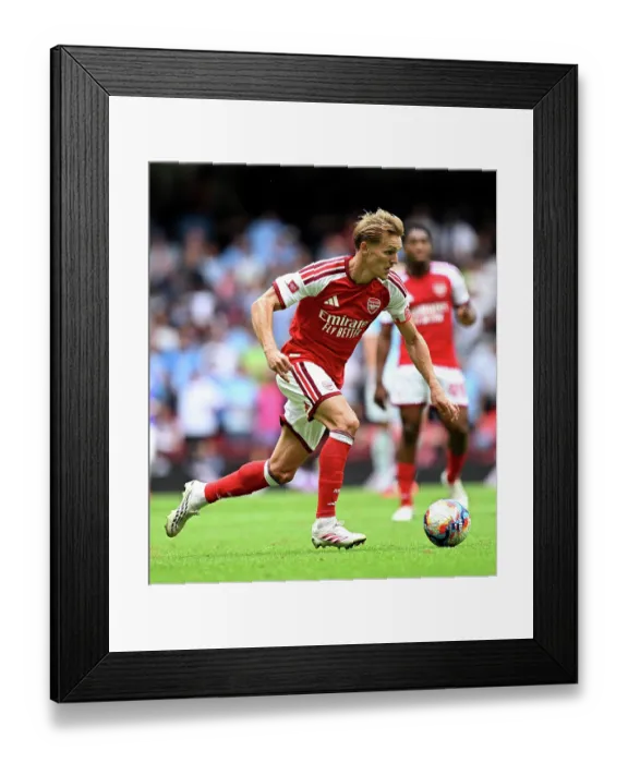 Framed Print : Arsenal v Manchester City - 2026 FA Community Shield Framed Print : Arsenal v Manchester City - 2026 FA Community Shield