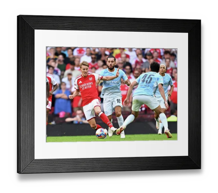 Framed Print : Arsenal v Manchester City - 2026 FA Community Shield Framed Print : Arsenal v Manchester City - 2026 FA Community Shield