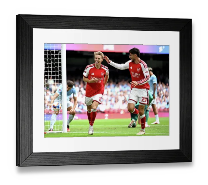 Framed Print : Arsenal v Manchester City - 2026 FA Community Shield