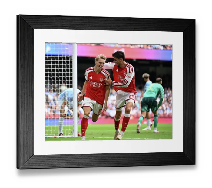 Framed Print : Arsenal v Manchester City - 2026 FA Community Shield Framed Print : Arsenal v Manchester City - 2026 FA Community Shield