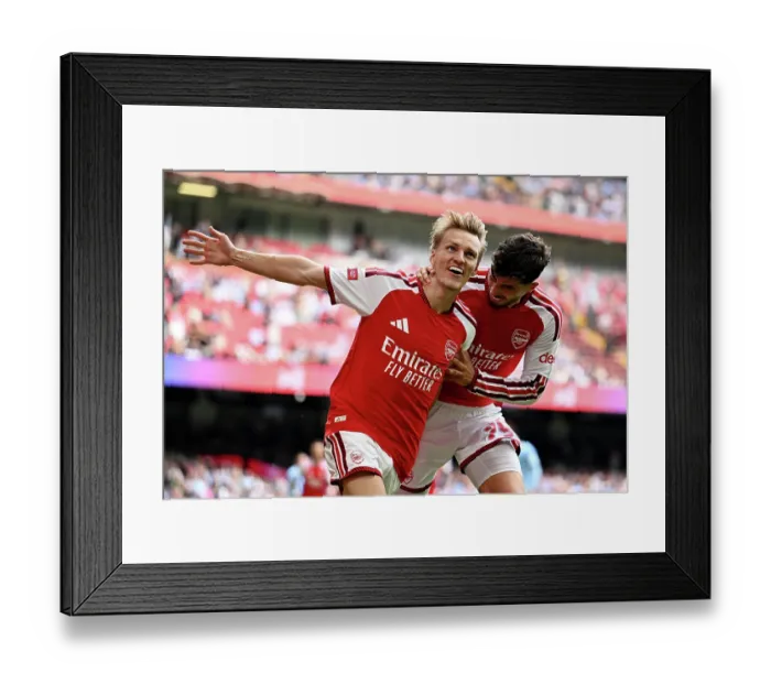 Framed Print : Arsenal v Manchester City - 2026 FA Community Shield