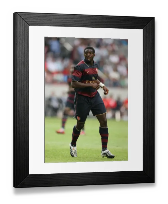 Framed Print : Arsenal's Kolo Toure Scores the Winning Goal Against Lazio at Amsterdam Tournament (2007) Framed Print : Arsenal's Kolo Toure Scores the Winning Goal Against Lazio at Amsterdam Tournament (2007)