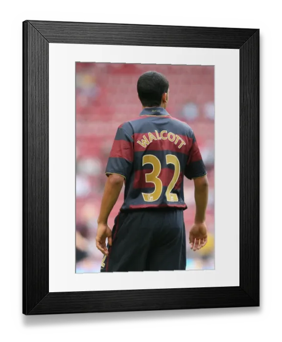 Framed Print : Theo Walcott (Arsenal) Framed Print : Theo Walcott (Arsenal)