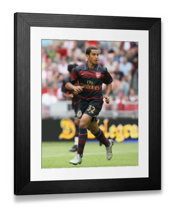Framed Print : Theo Walcott's Goal: Arsenal's 2-1 Win Over Lazio at Amsterdam ArenA (2007)