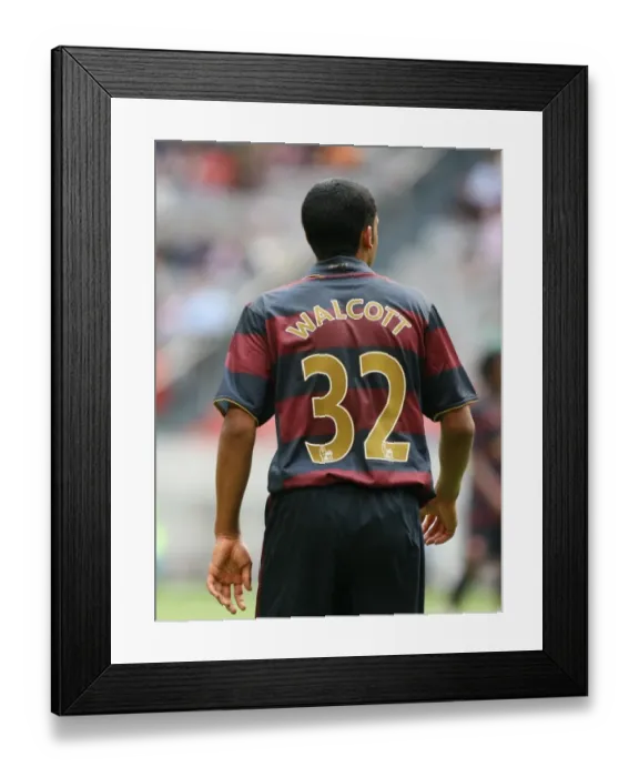 Framed Print : Theo Walcott's Stunner: Arsenal's Winning Goal Against Lazio at Amsterdam ArenA (2007)