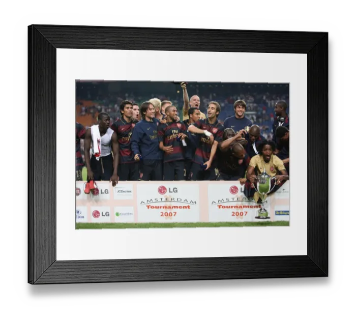 Framed Print : Arsenal's Amsterdam Tournament Triumph: Ajax 0-1 Arsenal