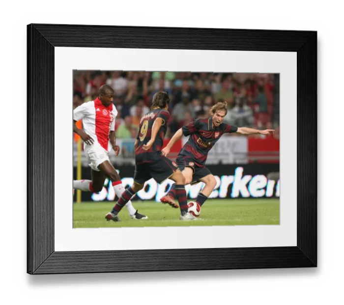 Framed Print : Alex Hleb and Tomas Rosicky (Arsenal) Framed Print : Alex Hleb and Tomas Rosicky (Arsenal)