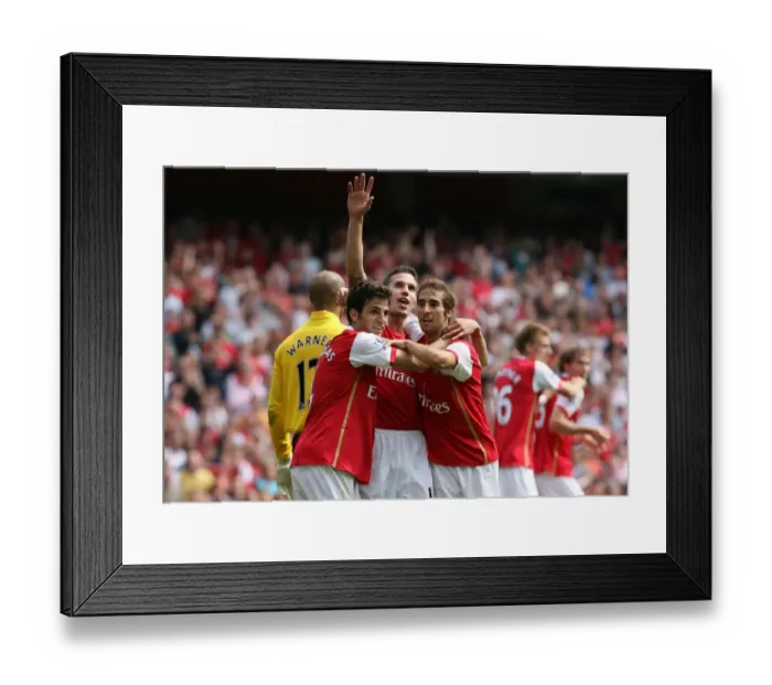 Framed Print : Celebrating the Goal: Van Persie, Fabregas, and Flamini Rejoice as Hleb Scores for Arsenal Against Fulham (2007)