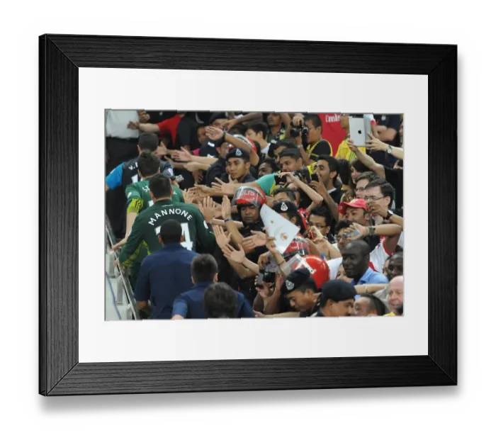 Framed Print : The Arsenal players walk through the fans. Malaysia XI 0: 4 Arsenal, Bukit Jalil Stadium Framed Print : The Arsenal players walk through the fans. Malaysia XI 0: 4 Arsenal, Bukit Jalil Stadium