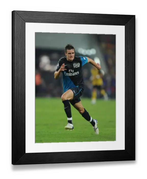 Framed Print : Carl Jenkinson (Arsenal). Malaysia XI 0: 4 Arsenal, Bukit Jalil Stadium Framed Print : Carl Jenkinson (Arsenal). Malaysia XI 0: 4 Arsenal, Bukit Jalil Stadium