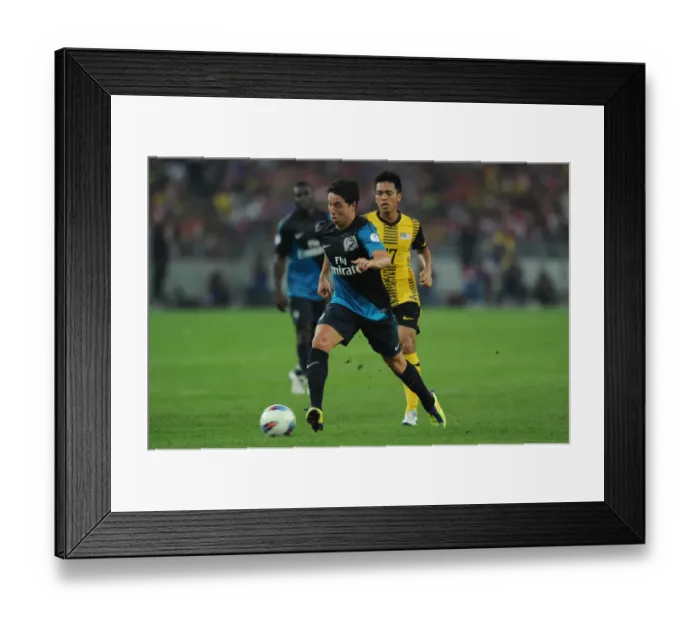 Framed Print : Samir Nasri (Arsenal) Mohd Zafuan (Mayaysia). Suajuna Hotel, Kuala Lumpur, Malaysia, 13 / 7 / 2011 Framed Print : Samir Nasri (Arsenal) Mohd Zafuan (Mayaysia). Suajuna Hotel, Kuala Lumpur, Malaysia, 13 / 7 / 2011