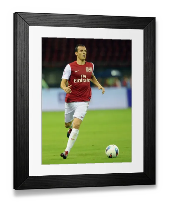 Framed Print : Alex Song in Action: Arsenal vs Hangzhou Greentown, 2011 Framed Print : Alex Song in Action: Arsenal vs Hangzhou Greentown, 2011