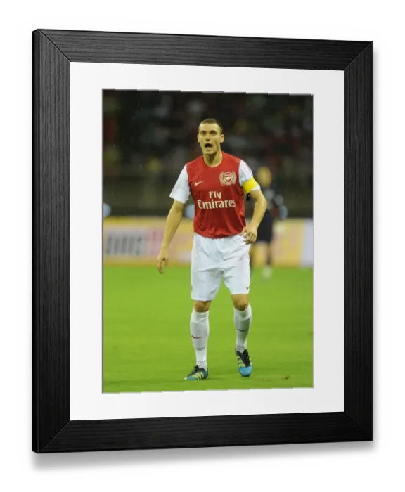 Framed Print : Thomas Vermaelen in Action: Arsenal vs Hangzhou Greentown, China, 2011