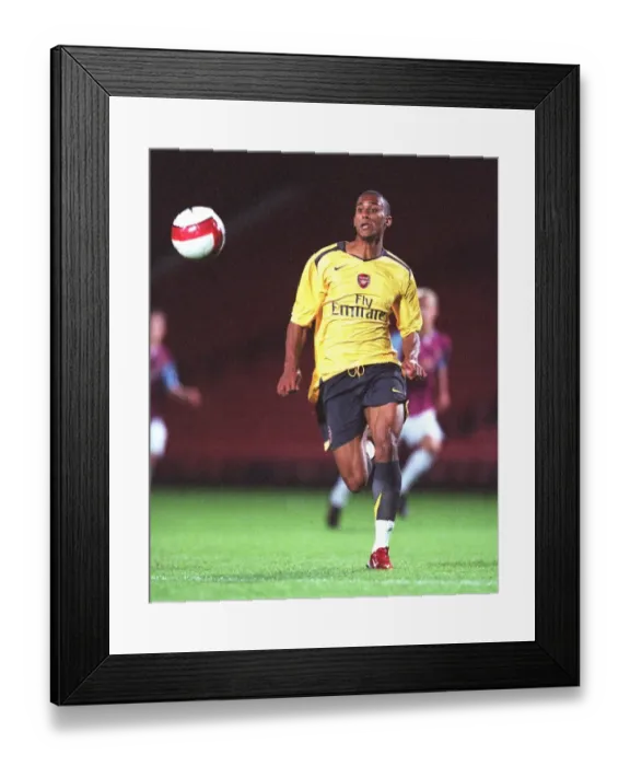 Framed Print : Armand Traore in Action: Arsenal's Win Against West Ham United Reserves, FA Premier Reserve League (3 / 10 / 06)