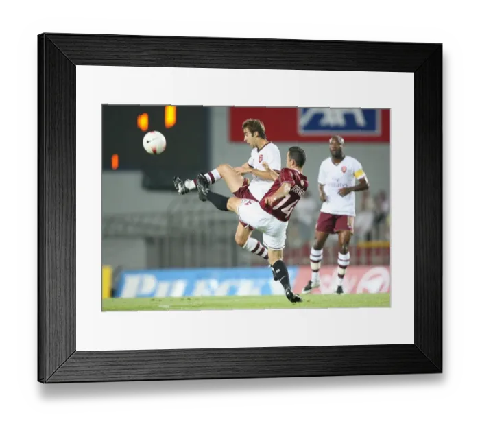 Framed Print : Mathieu Flamini (Arsenal) Pavel Horvath (Sparta Prague) Framed Print : Mathieu Flamini (Arsenal) Pavel Horvath (Sparta Prague)