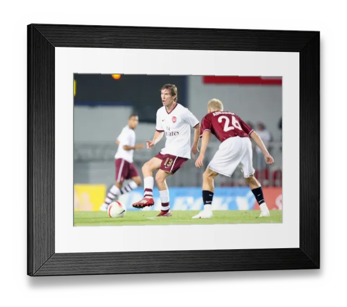 Framed Print : Alex Hleb (Arsenal) Martin Abraham (Sparta Prague)