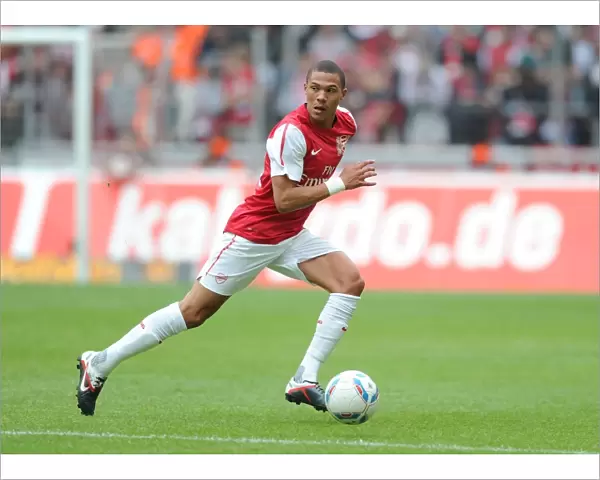 Kieran Gibbs in Action: Arsenal's Pre-Season Friendly vs. Cologne