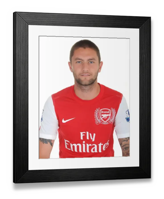 Framed Print : Arsenal Football Club: Henri Lansbury at Emirates Stadium