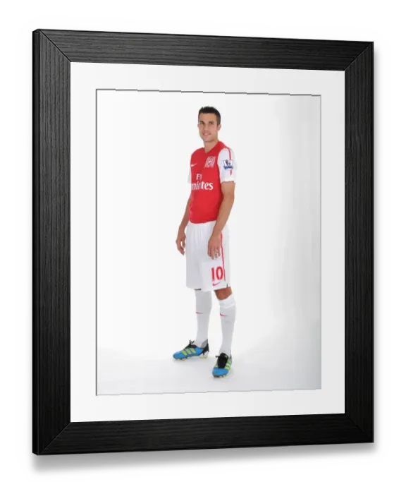 Framed Print : Arsenal Football Club: Robin van Persie at Emirates Stadium Framed Print : Arsenal Football Club: Robin van Persie at Emirates Stadium