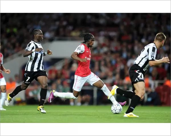 Gervinho (Arsenal) Emmanuel Agyemang-Badu and Joel Ekstrand (Udinese). Arsenal 1: 0 Udinese