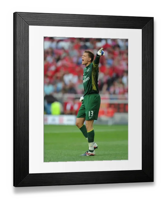 Framed Print : Arsenal's Wojciech Szczesny in Pre-Season Action Against Benfica (2011)