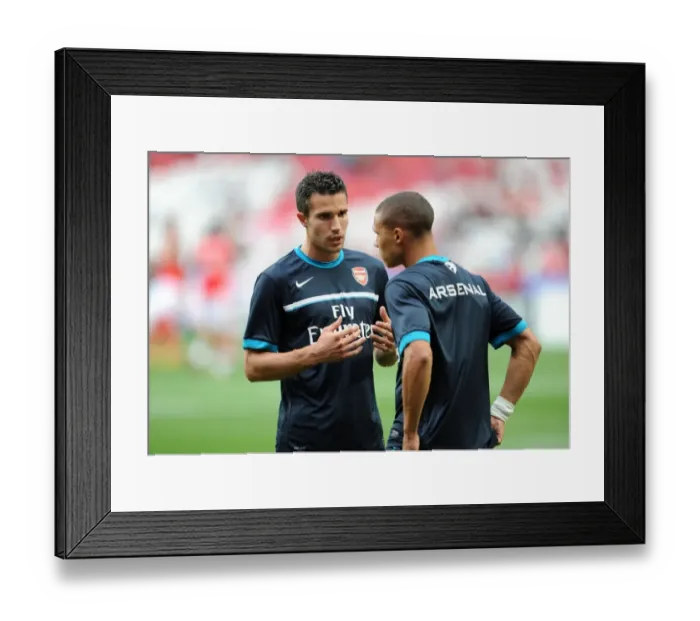 Framed Print : Arsenal vs Benfica: Pre-Season Showdown at Estadio da Luz (2011), Lisbon