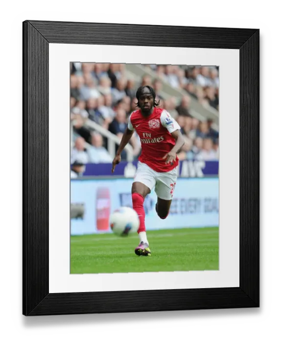 Framed Print : Gervinho in Action: Arsenal vs. Newcastle United, Premier League 2011-12 Framed Print : Gervinho in Action: Arsenal vs. Newcastle United, Premier League 2011-12