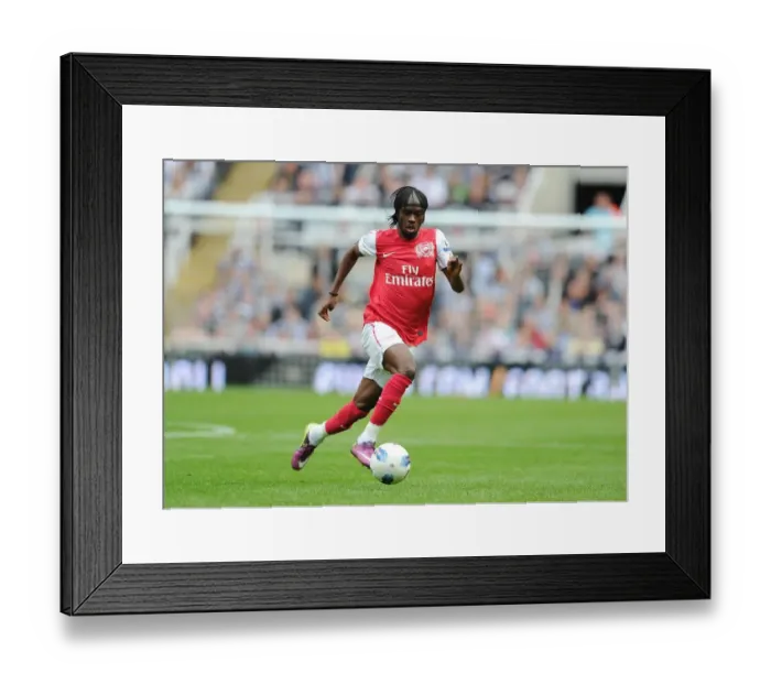 Framed Print : Gervinho in Action: Arsenal vs. Newcastle United, Premier League 2011-12