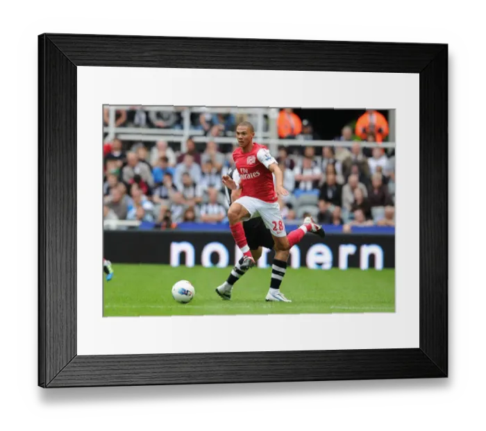 Framed Print : Kieran Gibbs in Action: Arsenal vs. Newcastle United, Premier League 2011-12