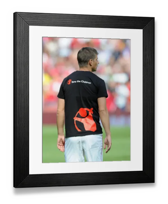 Framed Print : Andrey Arshavin (Arsenal) in a Save the Children t shirt. Arsenal 1: 1 New York Red Bulls