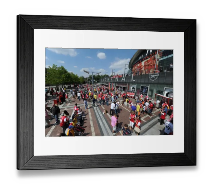 Framed Print : Pre-Match Atmosphere at Emirates Stadium: Arsenal vs New York Red Bulls (2011-12 Emirates Cup, London) Framed Print : Pre-Match Atmosphere at Emirates Stadium: Arsenal vs New York Red Bulls (2011-12 Emirates Cup, London)