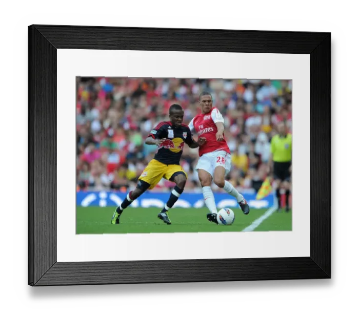 Framed Print : Arsenal vs. New York Red Bulls: Kieran Gibbs vs. Dale Richards - 1:1 Stalemate at Emirites Cup, 2011