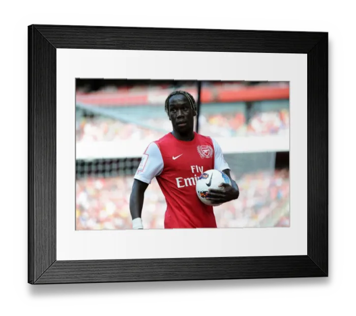 Framed Print : Arsenal vs New York Red Bulls: Bacary Sagna's Determined Performance at the Emirates Cup, 2011