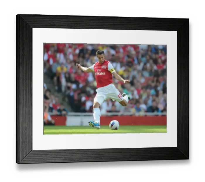 Framed Print : Arsenal's Robin van Persie Scores in Emirates Cup Match Against New York Red Bulls (2011-12) Framed Print : Arsenal's Robin van Persie Scores in Emirates Cup Match Against New York Red Bulls (2011-12)
