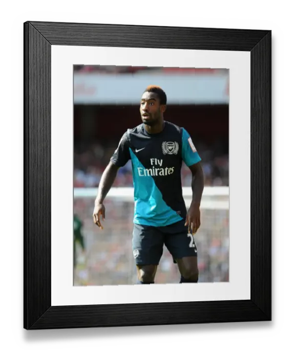 Framed Print : Arsenal's Johan Djourou in Action Against Boca Juniors at the Emirates Cup, 2011