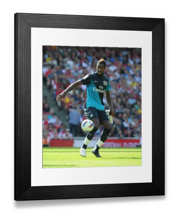 Framed Print : Arsenal vs Boca Juniors: Johan Djourou's Thrilling Showdown at the Emirates Cup - 2:2 Draw Framed Print : Arsenal vs Boca Juniors: Johan Djourou's Thrilling Showdown at the Emirates Cup - 2:2 Draw