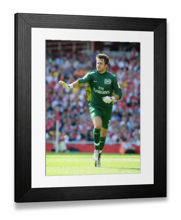 Framed Print : Lukasz Fabianski (Arsenal). Arsenal 2: 2 Boca Juniors. Emirates Cup Day 1 Framed Print : Lukasz Fabianski (Arsenal). Arsenal 2: 2 Boca Juniors. Emirates Cup Day 1