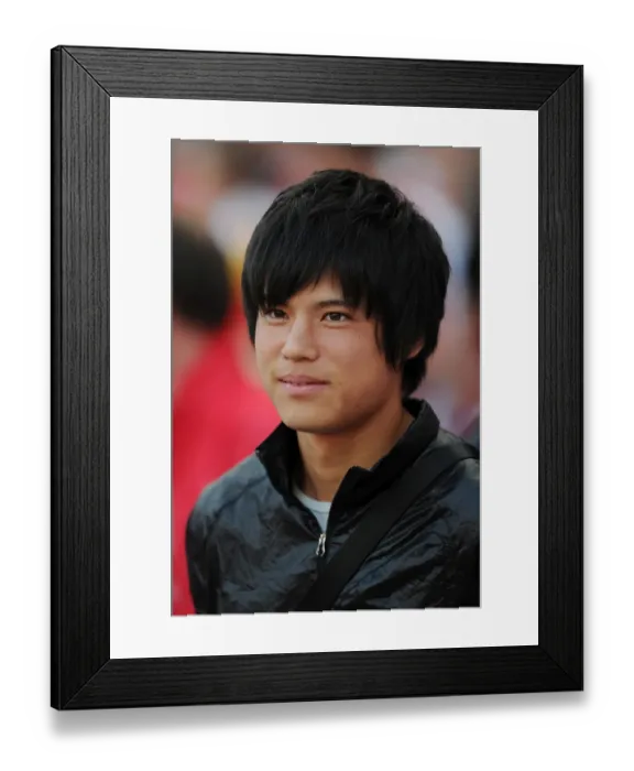 Framed Print : Arsenal vs Boca Juniors: Ryo Miyaichi at the Emirates Cup, 2011