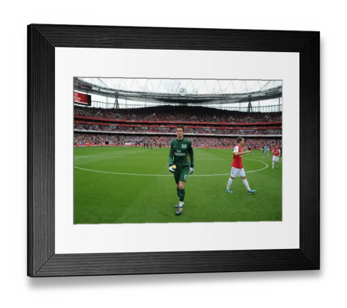 Framed Print : Arsenal vs Liverpool: Wojciech Szczesny's Focus Before the 2011-2012 Premier League Clash Framed Print : Arsenal vs Liverpool: Wojciech Szczesny's Focus Before the 2011-2012 Premier League Clash