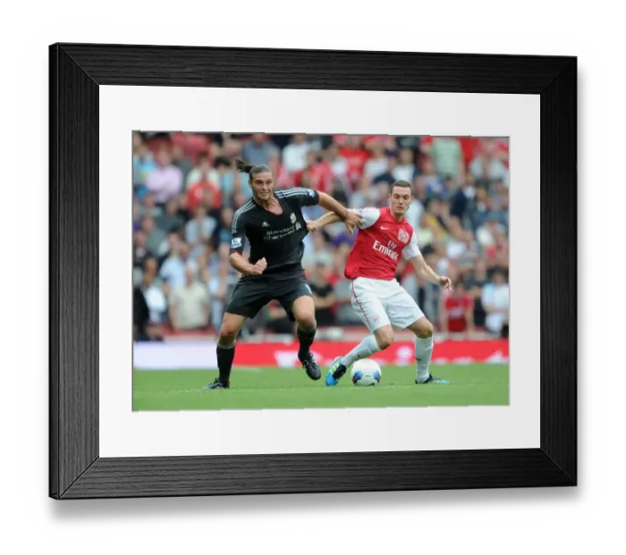 Framed Print : Thomas Vermaelen (Arsenal) Andy Carroll (Liverpool). Arsenal 0: 2 Liverpool