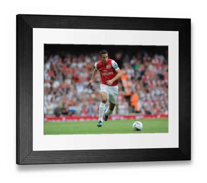 Framed Print : Robin van Persie (Arsenal). Arsenal 0: 2 Liverpool. Barclays Premier League