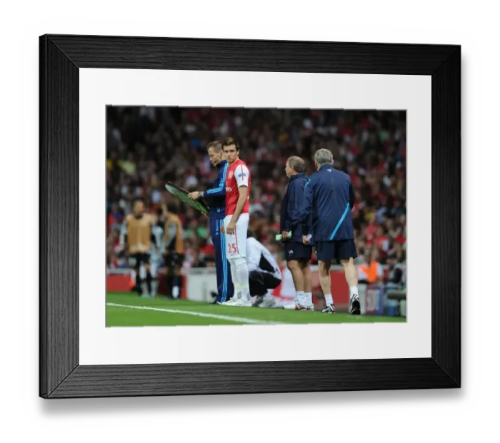 Framed Print : Arsenal Debut: Carl Jenkinson in Champions League Play-Off vs Udinese (2011-12) Framed Print : Arsenal Debut: Carl Jenkinson in Champions League Play-Off vs Udinese (2011-12)