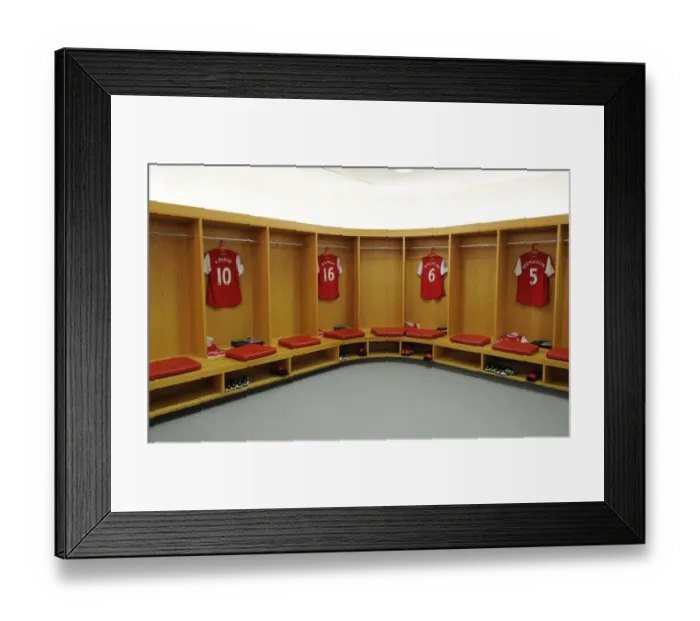 Framed Print : Arsenal Dressing Room: Pre-Match Focus against Liverpool, Emirates Stadium